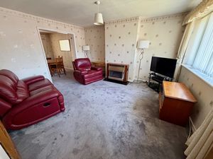 Lounge- click for photo gallery